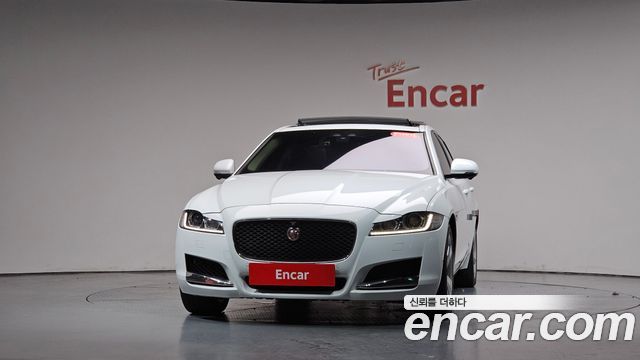 Jaguar XF 25t Prestige — пробег 72 903 км — фото 3 из 5