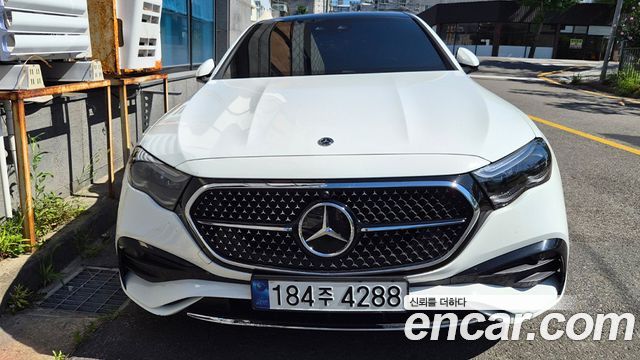 Mercedes-Benz E-Class E300 4MATIC AMG Line — пробег 26 184 км — фото 1 из 5
