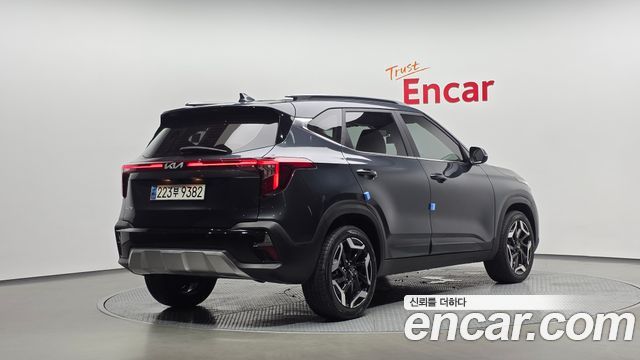 Kia Seltos из Кореи Encar