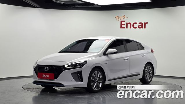 Hyundai Ioniq Q — пробег 120 626 км — фото 1 из 5