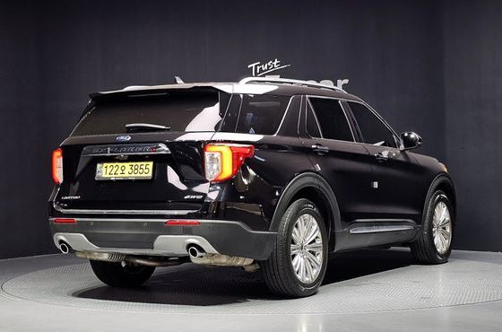 Ford Explorer 2.3 LimIted 4WD — пробег 93 393 км — фото 2 из 5