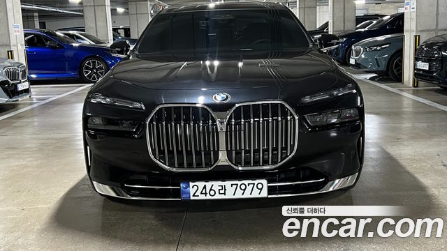 BMW 7-Series 740i sDrive Design Pure Excellence — пробег 32 000 км — фото 3 из 5