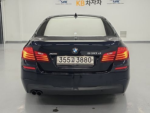 BMW 5-Series 520d xDrive M Aero Dynamic — пробег 331 702 км — фото 3 из 5