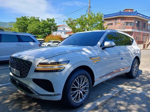 Genesis GV80 2.5T Gasoline 2WD — пробег 934 км — фото 2 из 5