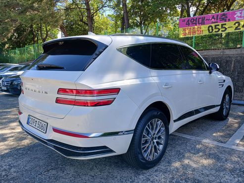 Genesis GV80 2.5T Gasoline 2WD — пробег 934 км — фото 4 из 5