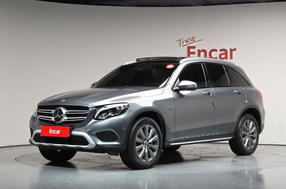 Mercedes-Benz GLC-Class GLC350e 4MATIC Premium — пробег 28 380 км — фото 1 из 5