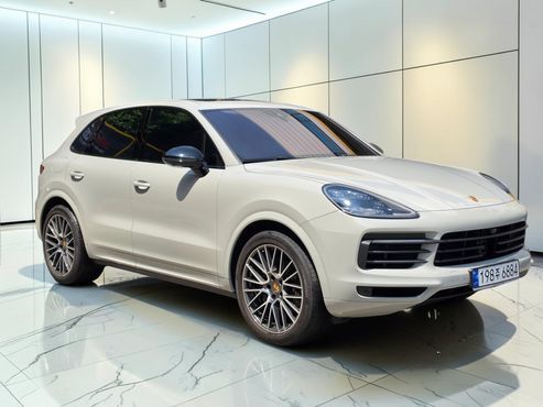 Porsche Cayenne 3.0 PLATINUM EDITION — пробег 28 000 км — фото 1 из 5