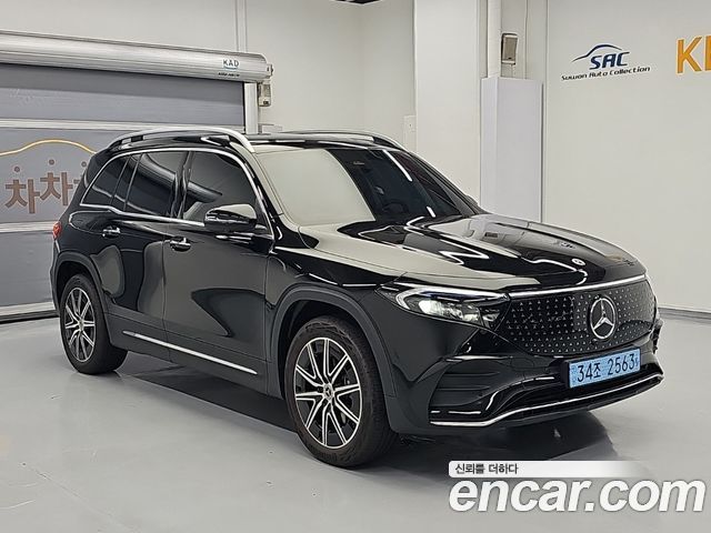Mercedes-Benz EQB EQB300 4MATIC AMG Line — пробег 864 км — фото 4 из 5