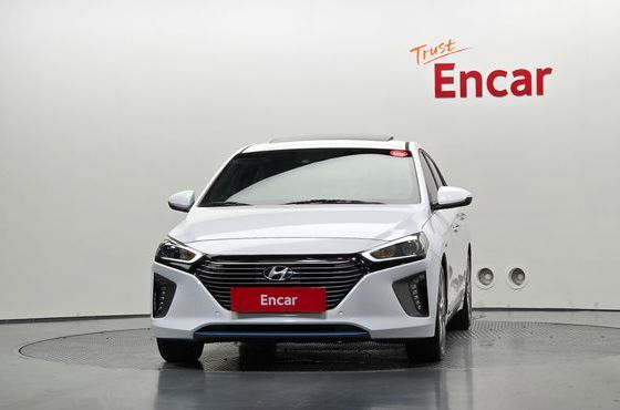 Hyundai Ioniq Q — пробег 170 478 км — фото 3 из 5