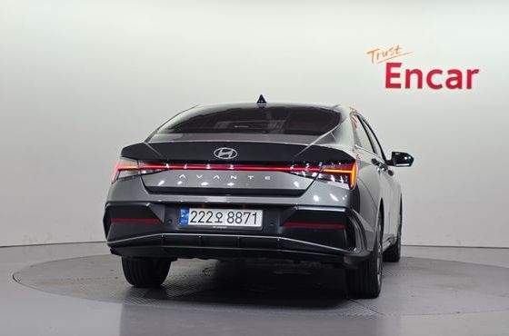 Hyundai AVANTE 1.6 Inspiration — пробег 92 255 км — фото 4 из 5