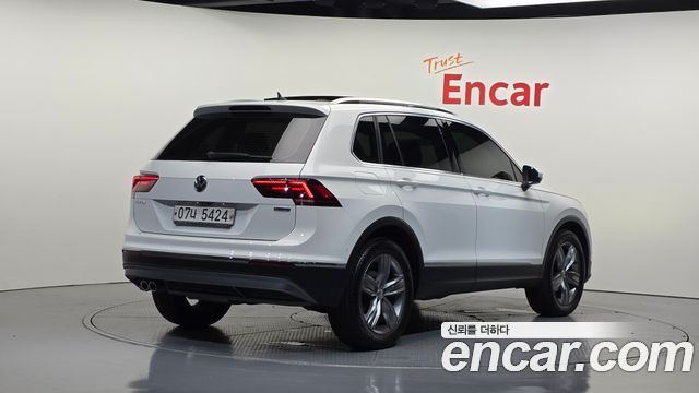 Volkswagen Tiguan 2.0 TDI 4Motion Prestige — пробег 160 797 км — фото 2 из 5