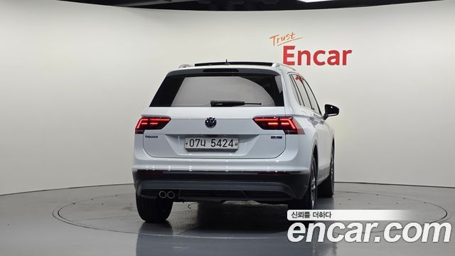Volkswagen Tiguan 2.0 TDI 4Motion Prestige — пробег 160 797 км — фото 4 из 5