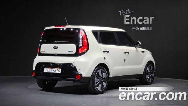 Kia Soul 1.6 Diesel Noblesse — пробег 94 975 км — фото 2 из 5