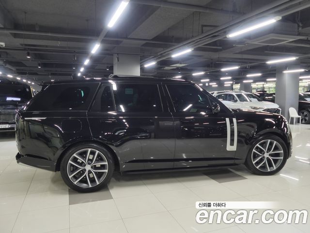 Land Rover Range Rover P530 Autobiography Long Wheel Base — пробег 26 300 км — фото 3 из 5
