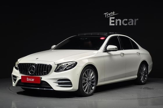 Mercedes-Benz E-Class E350 4MATIC AMG Line — пробег 79 040 км — фото 1 из 5