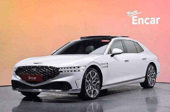 Genesis G90 Gasoline 3.5 Turbo e-S/C AWD — пробег 32 900 км — фото 1 из 5