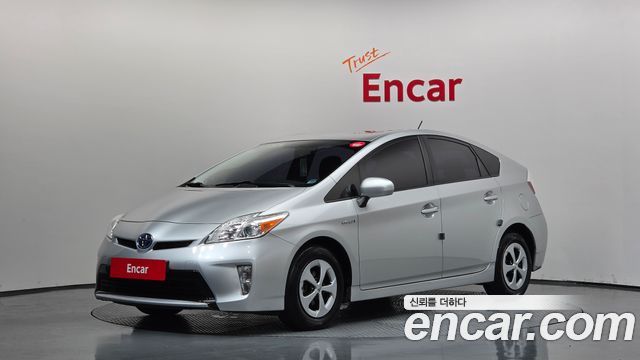 Toyota Prius из Кореи Encar