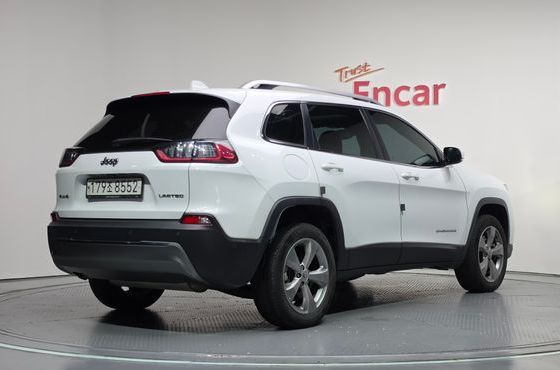Jeep Cherokee 2.4 Limited AWD — пробег 75 683 км — фото 2 из 5