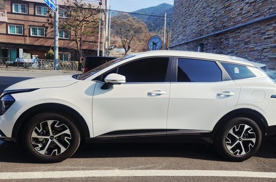 Kia Sportage HEV 1.6 2WD Signature — пробег 37 000 км — фото 1 из 5