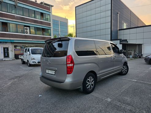 Hyundai Starex 12-Seater Wagon Modern Special — пробег 79 423 км — фото 3 из 5