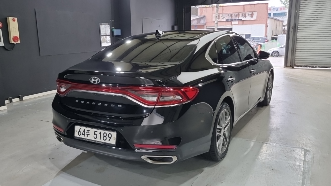 Hyundai Grandeur из Кореи Encar