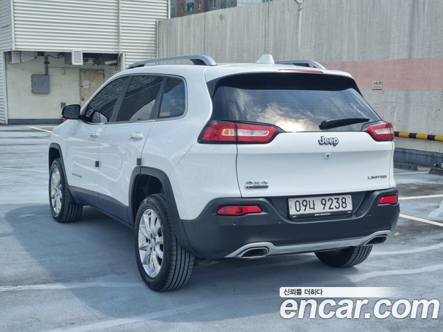 Jeep Cherokee 2.2 Diesel Limited 4WD — пробег 137 000 км — фото 4 из 5