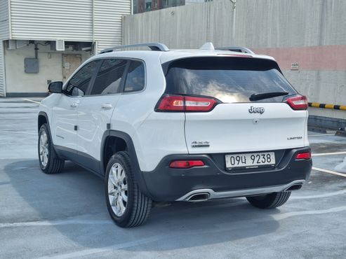 Jeep Cherokee 2.2 Diesel Limited 4WD — пробег 137 000 км — фото 4 из 5