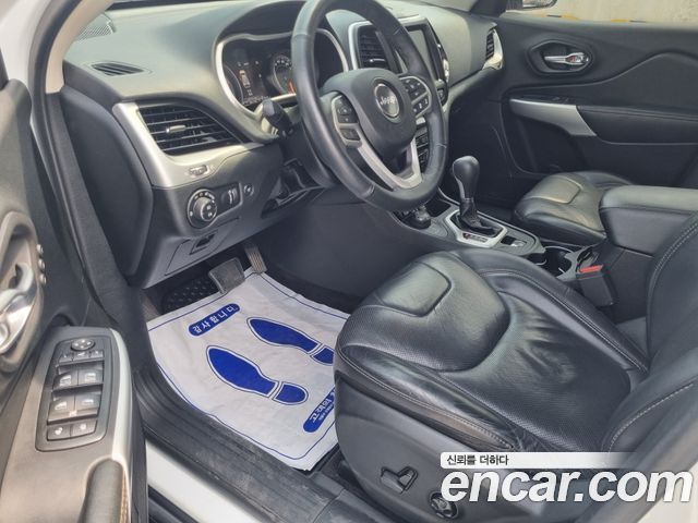 Jeep Cherokee 2.2 Diesel Limited 4WD — пробег 137 000 км — фото 5 из 5