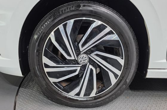 Volkswagen Jetta 1.4 TSI Prestige — пробег 38 458 км — фото 5 из 5