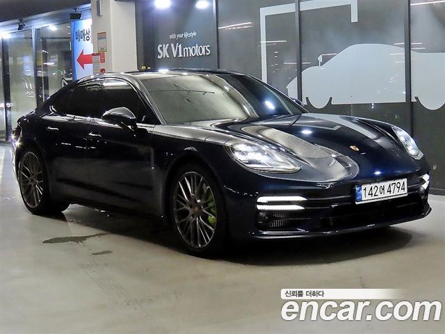 Porsche Panamera 2.9 AWD E-Hybrid Platinum Edition — пробег 41 799 км — фото 1 из 5