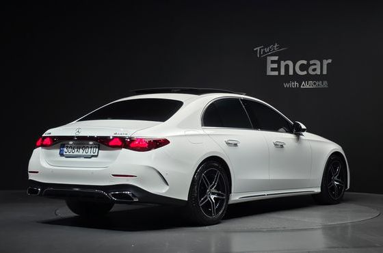 Mercedes-Benz E-Class E300 4MATIC AMG Line — пробег 29 028 км — фото 2 из 5