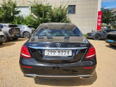 Mercedes-Benz E-Class E400 4MATIC Exclusive — пробег 224 550 км — фото 2 из 5
