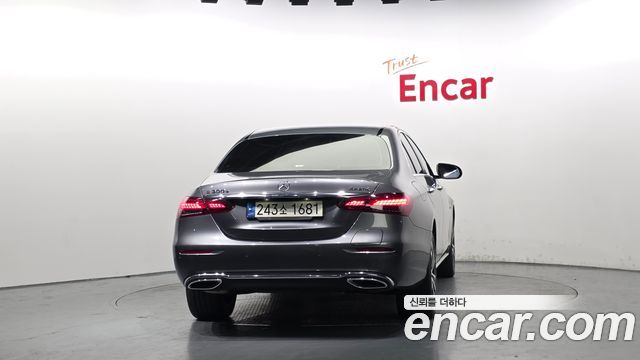 Mercedes-Benz E-Class E300e 4MATIC Exclusive — пробег 103 197 км — фото 4 из 5