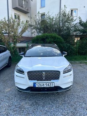 Lincoln Corsair 2.0 Reserve AWD — пробег 28 082 км — фото 1 из 5