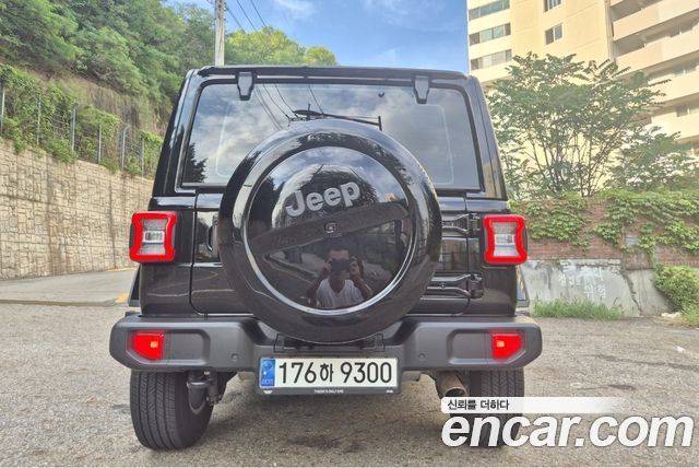Jeep Wrangler 2.0 Overland Power Top 4Door — пробег 10 680 км — фото 5 из 5