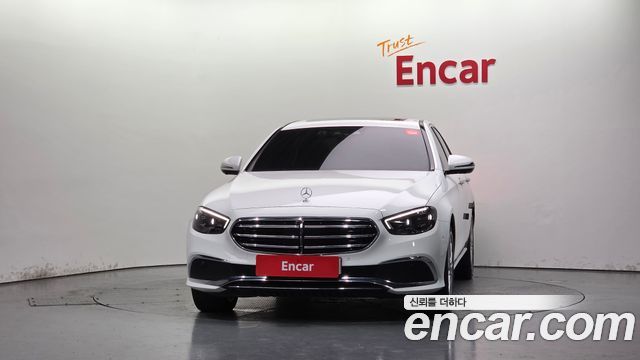 Mercedes-Benz E-Class E220d 4MATIC Exclusive — пробег 57 483 км — фото 3 из 5