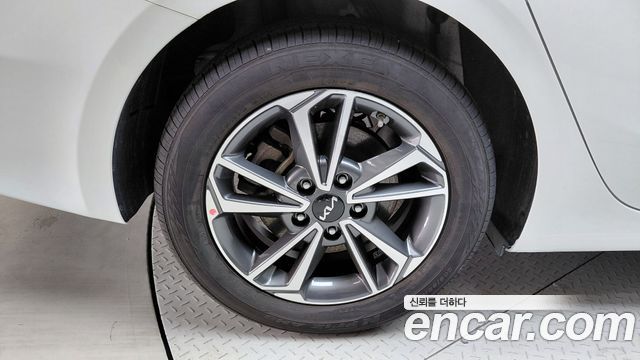 Kia K3 из Кореи Encar