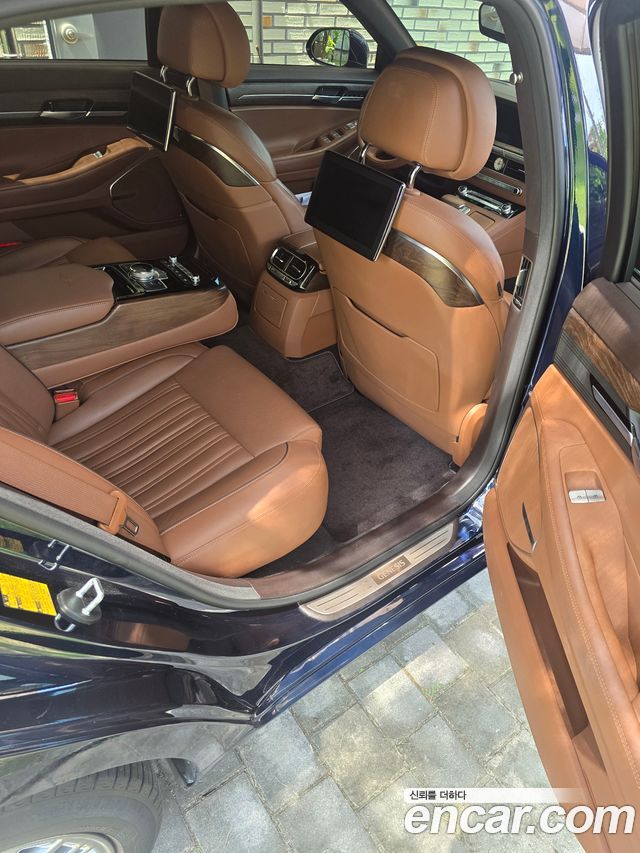Genesis G90 из Кореи Encar