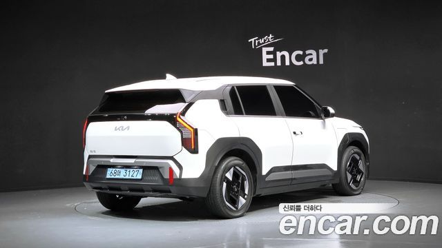 Kia EV3 из Кореи Encar