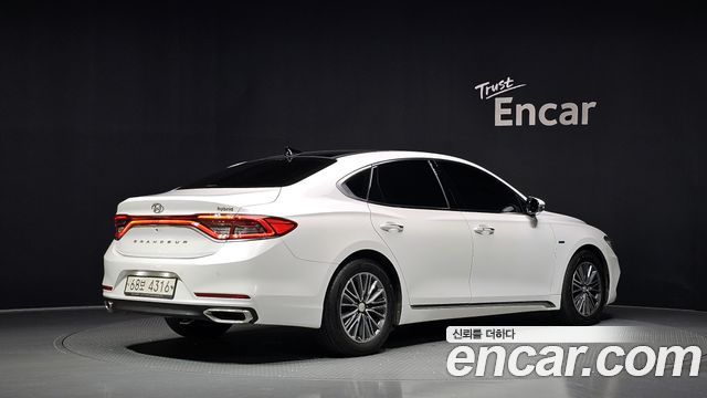 Hyundai Grandeur из Кореи Encar