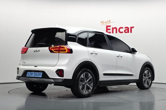 Kia Niro Earth — пробег 28 967 км — фото 2 из 5