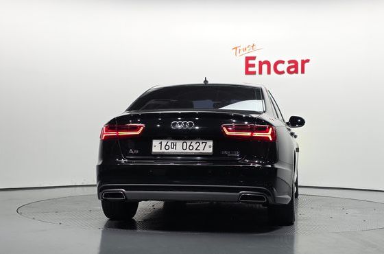 Audi A6 35 TDI Quattro Sport C7 — пробег 211 805 км — фото 4 из 5
