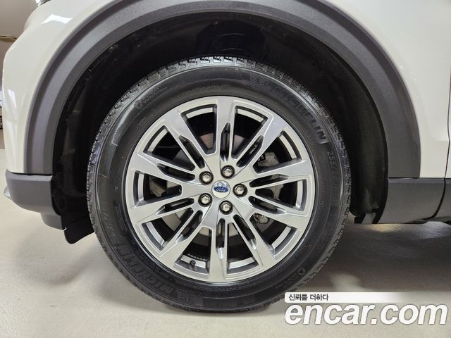 Ford Explorer 2.3 Platinum 4WD — пробег 21 736 км — фото 5 из 5