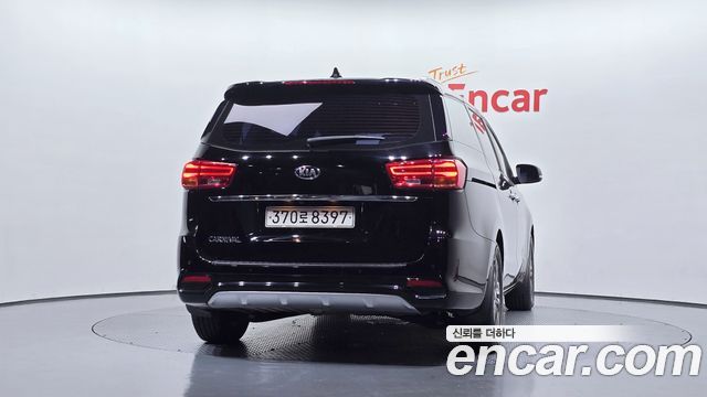 Kia Carnival 9-Seater Luxury — пробег 92 870 км — фото 4 из 5