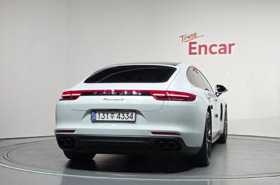 Porsche Panamera 2.9 AWD E-Hybrid — пробег 59 765 км — фото 4 из 5