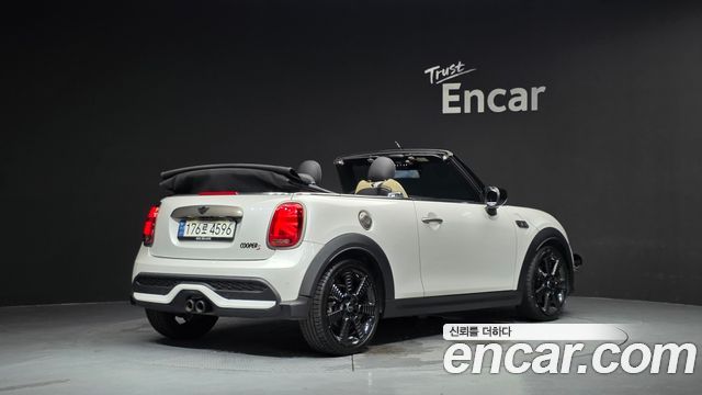 Mini Cooper Convertible Resolute Edition 3rd Gen — пробег 32 198 км — фото 2 из 5