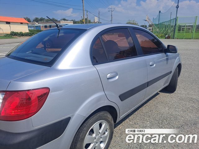 Kia pride 4DR 1.4 DOHC LX — пробег 65 900 км — фото 2 из 5
