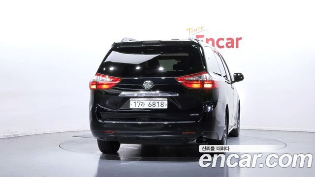 Toyota Sienna из Кореи Encar
