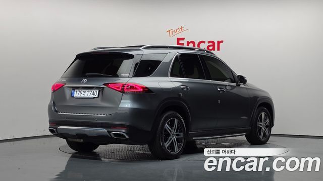 Mercedes-Benz GLE-Class GLE300d 4MATIC — пробег 42 688 км — фото 2 из 5