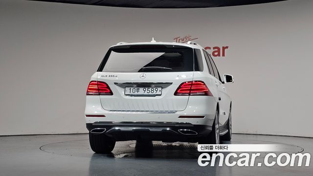 Mercedes-Benz GLE-Class GLE350 d 4MATIC — пробег 62 334 км — фото 4 из 5